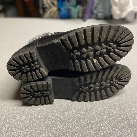 Just Fab Rayln Black Combat Boots - Picture 5 of 6